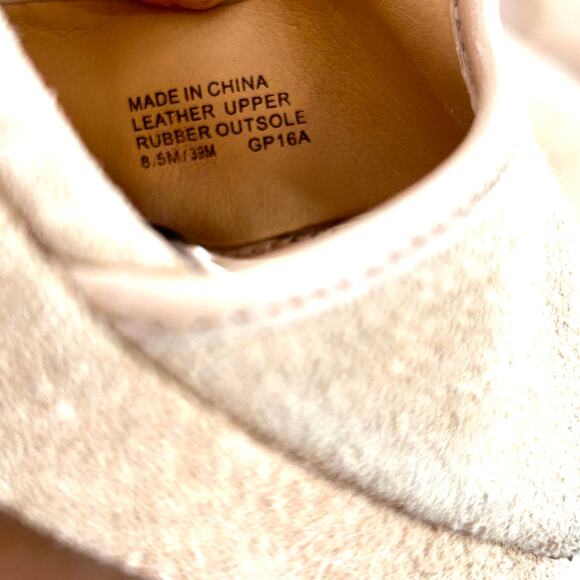 Michael Kors Gillian Wedge Sandals 8.5 Tan Suede Heels Resort Travel Beach - Picture 4 of 7